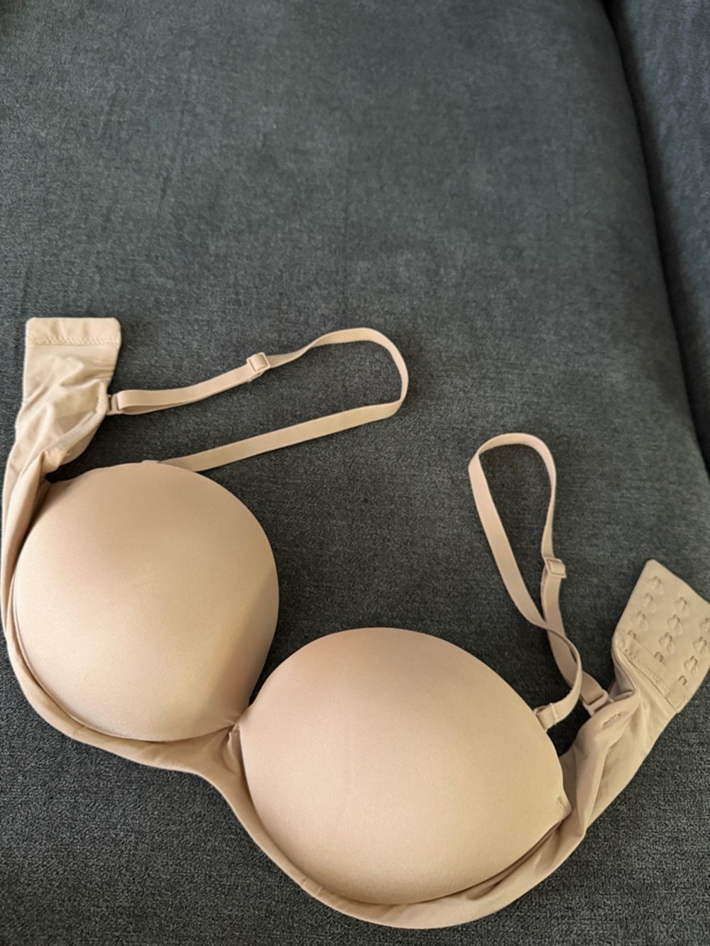 SKIMS ULTIMATE
PUSH UP PLUNGE BRA size 34c brand new no tag